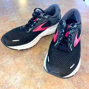 Brooks Womens Ghost 14 Black Running Shoes Sneakers Size 9.5 Pink EUC Walking